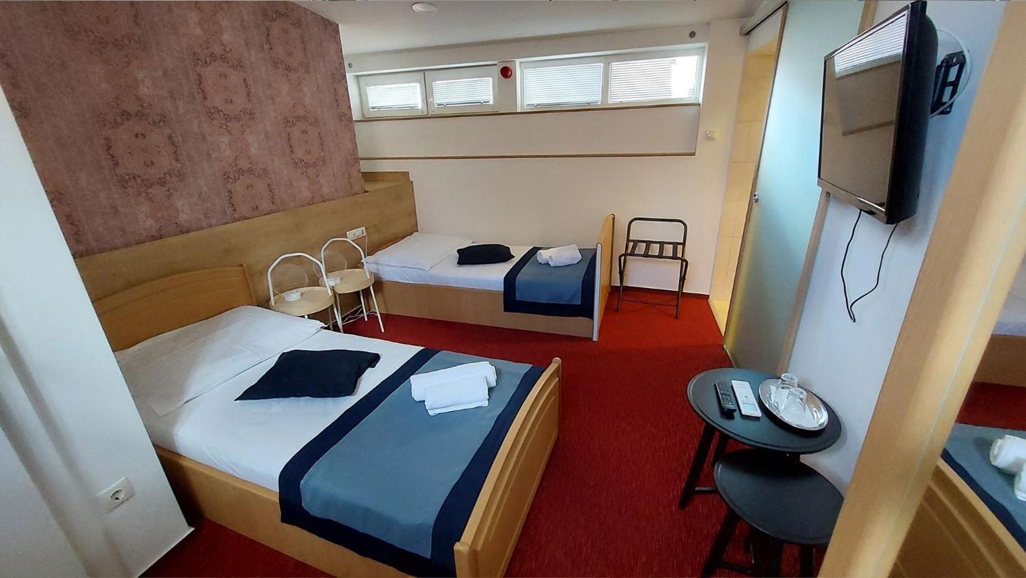 Oazis Hotel*** Nagykanizsa Zewnętrze zdjęcie