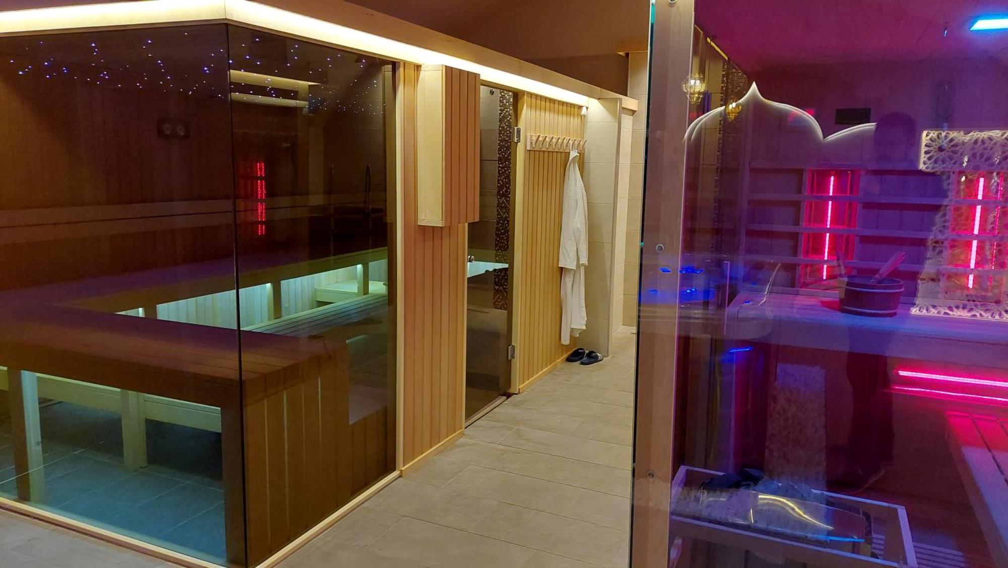 Oazis Hotel*** Nagykanizsa Zewnętrze zdjęcie